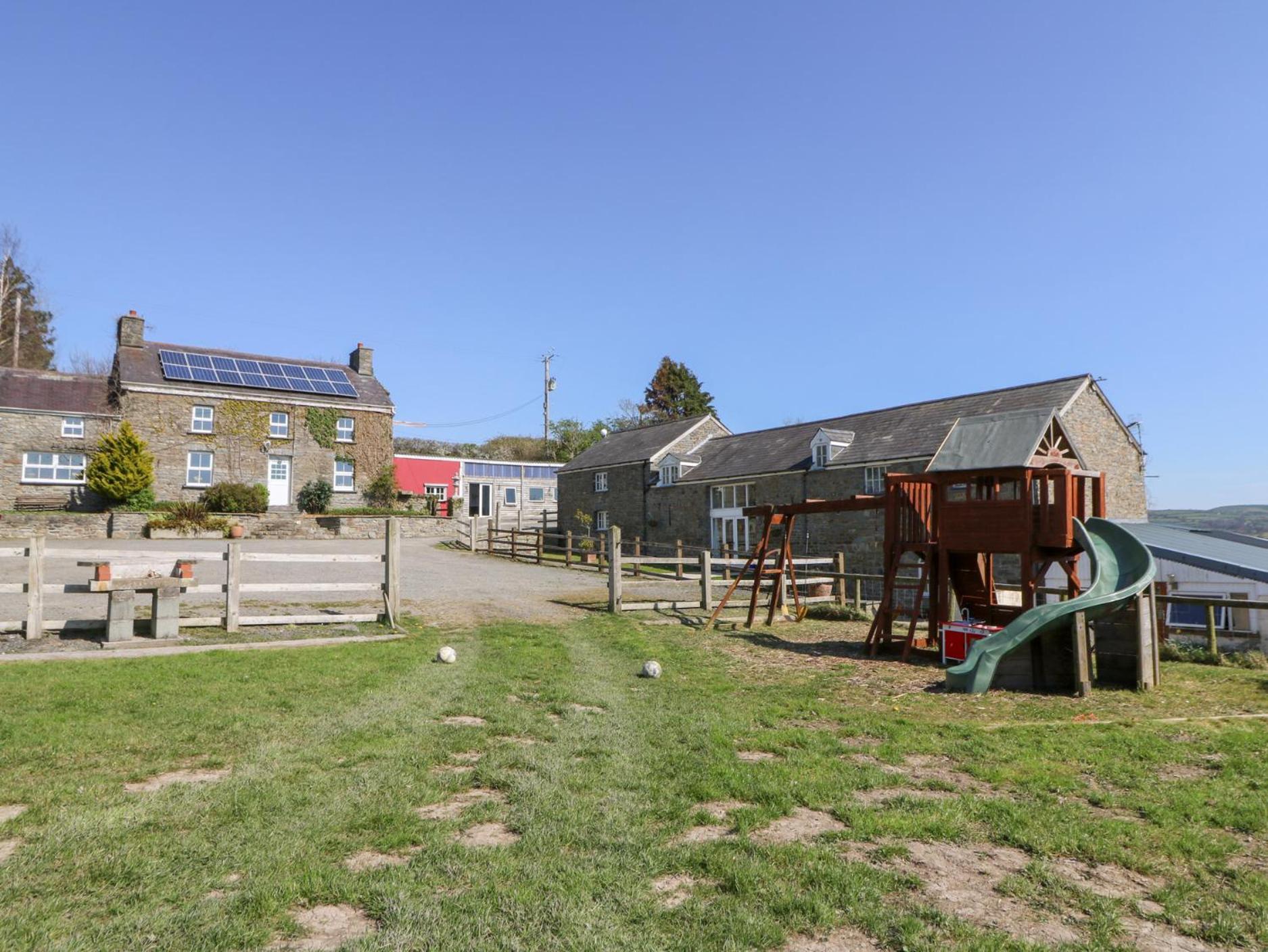 The Farmhouse Ciliau Aeron Exterior photo