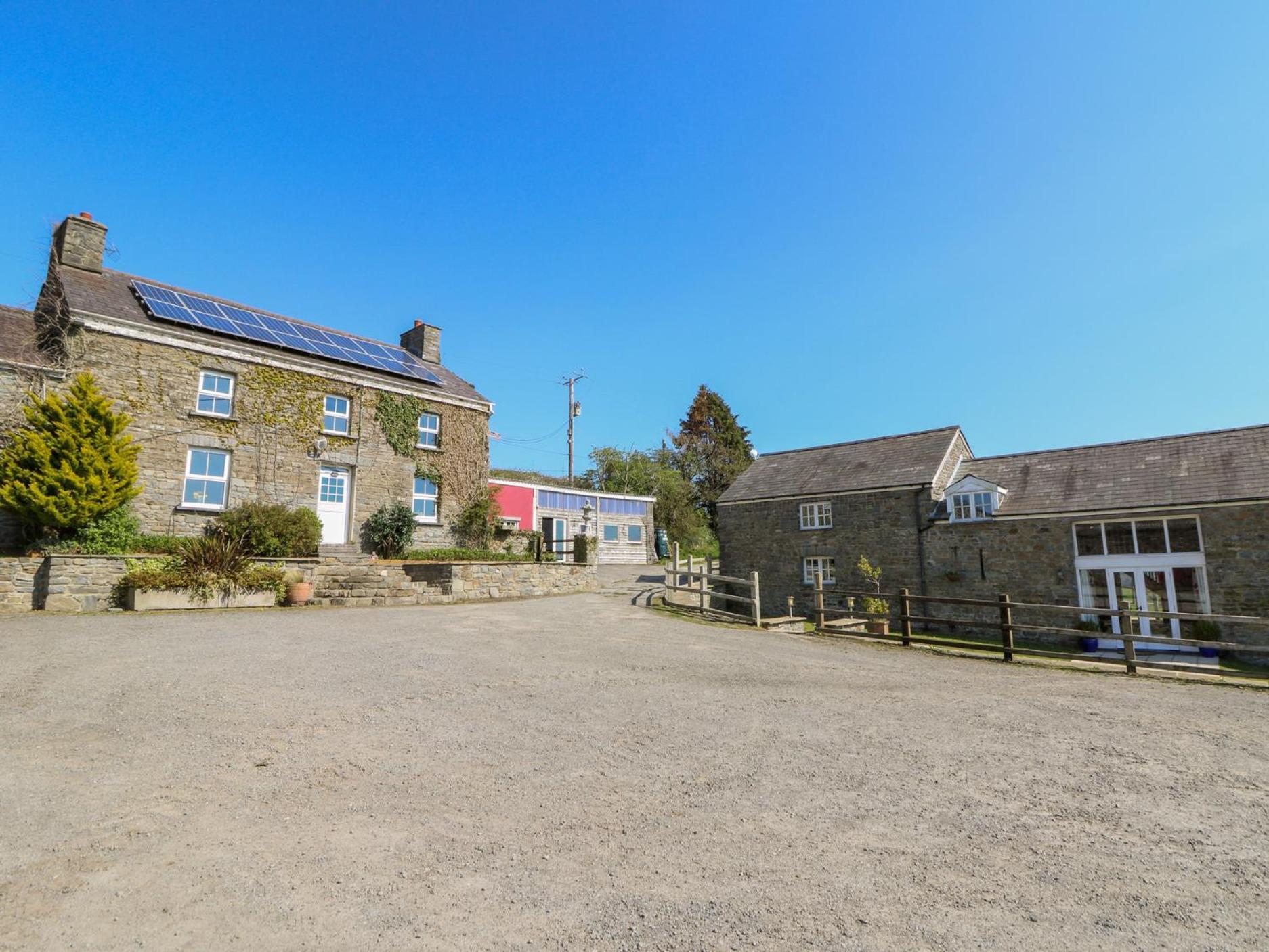 The Farmhouse Ciliau Aeron Exterior photo